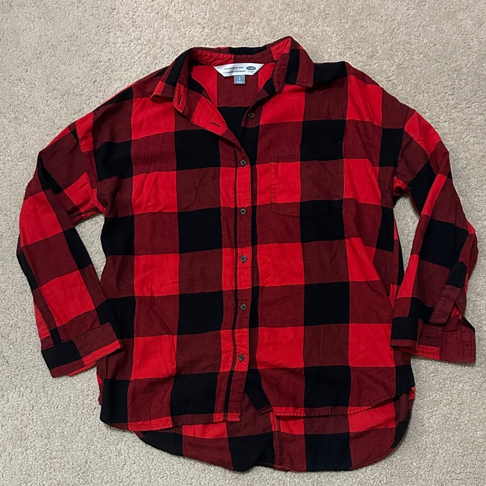 Old Navy Women’s Red and Black Buffalo Plaid Flannel Boyfriend Shirt
